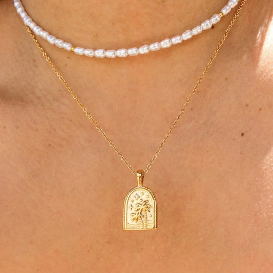Sol y Palma Necklace